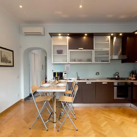 Holidays Banchi Vecchi Apartament