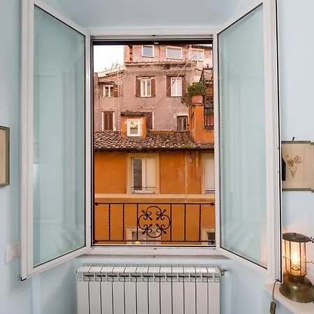 Holidays Banchi Vecchi *